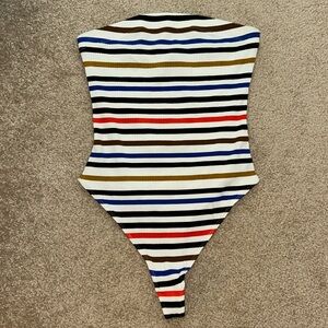 Urban Outfitters Strapless Bodysuit. Multicolor. Size M.